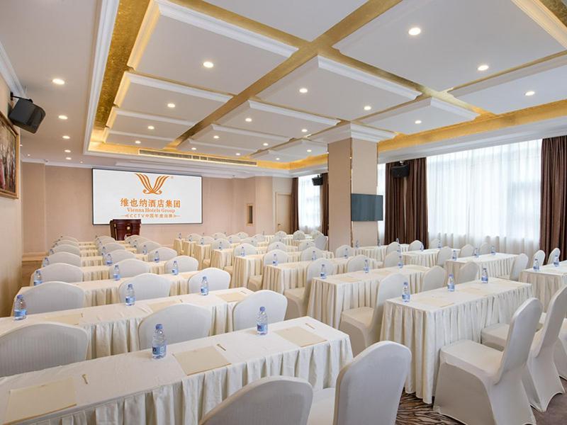 Vienna Hotel Guangzhou Baiyun Airport Exterior foto