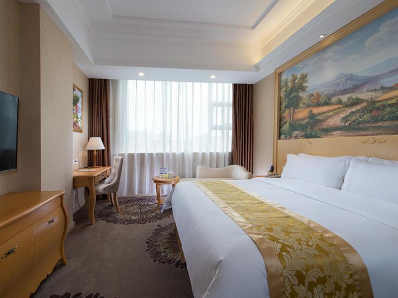 Vienna Hotel Guangzhou Baiyun Airport Exterior foto